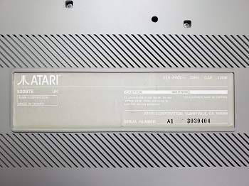 Atari 520STE: Etiqueta - A13039404