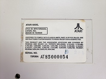Atari 600XL: Etiqueta - AT85000054